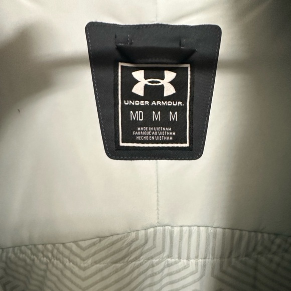 Under Armour women’s ski/snowboard jacket - Picture 2 of 5